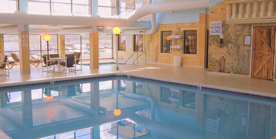 Americinn & Suites By Wyndham Baraboo Event Center Bagian luar foto